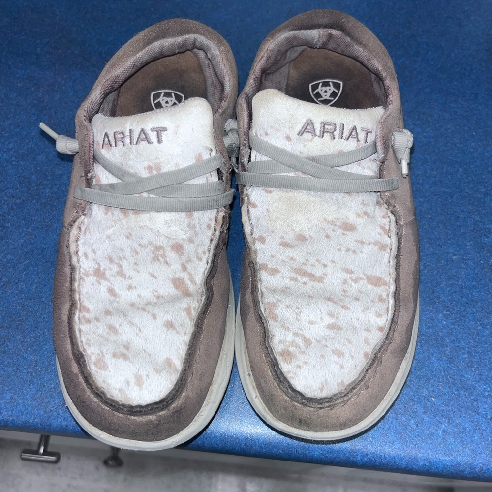 Ariat Kids' Moccasins in Brown and Cream